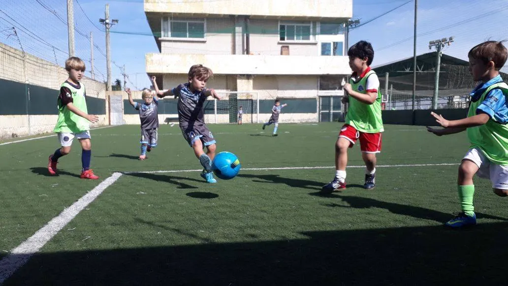 Escolinha de futebol infantil da RD Esportes